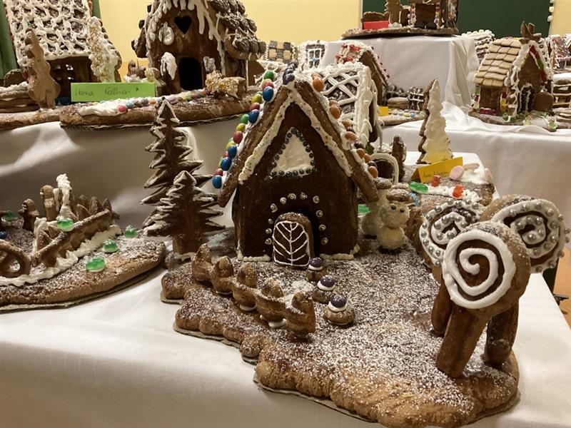 Lebkuchenhäuser 2024